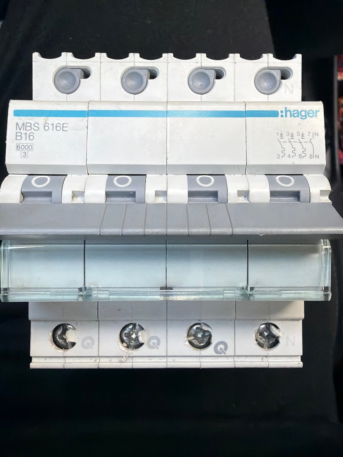 Hager MBS 616E B16 Installatieautomaat, Ophalen of Verzenden, Gebruikt, Hager, Installatieautomaat