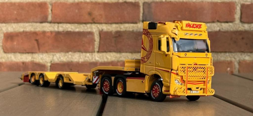 MC MERCEDES-BENZ ACTROS GIGASPACE 6X2, Hobby en Vrije tijd, Modelauto's | 1:50, Ophalen of Verzenden, Zo goed als nieuw, Bus of Vrachtwagen