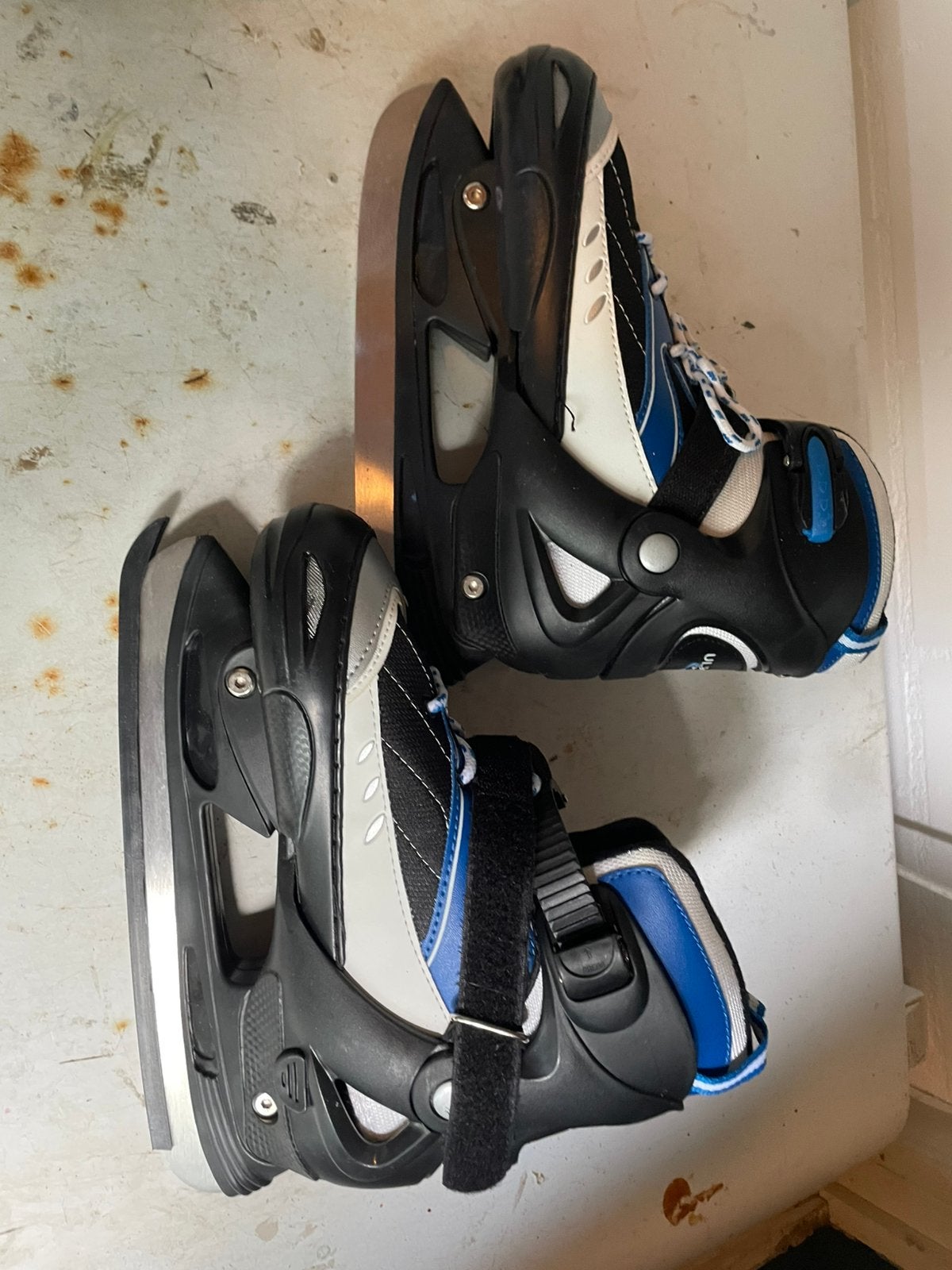 Kinder schaatsen., Sport en Fitness, Ophalen, Zo goed als nieuw, IJshockeyschaatsen, Overige merken