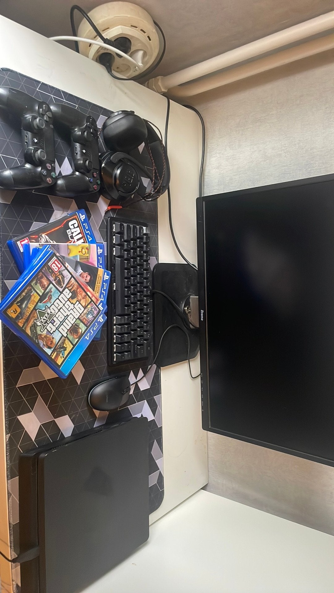 Complete ps4 setup, Spelcomputers en Games, Ophalen, Gebruikt, Met 2 controllers, Met games