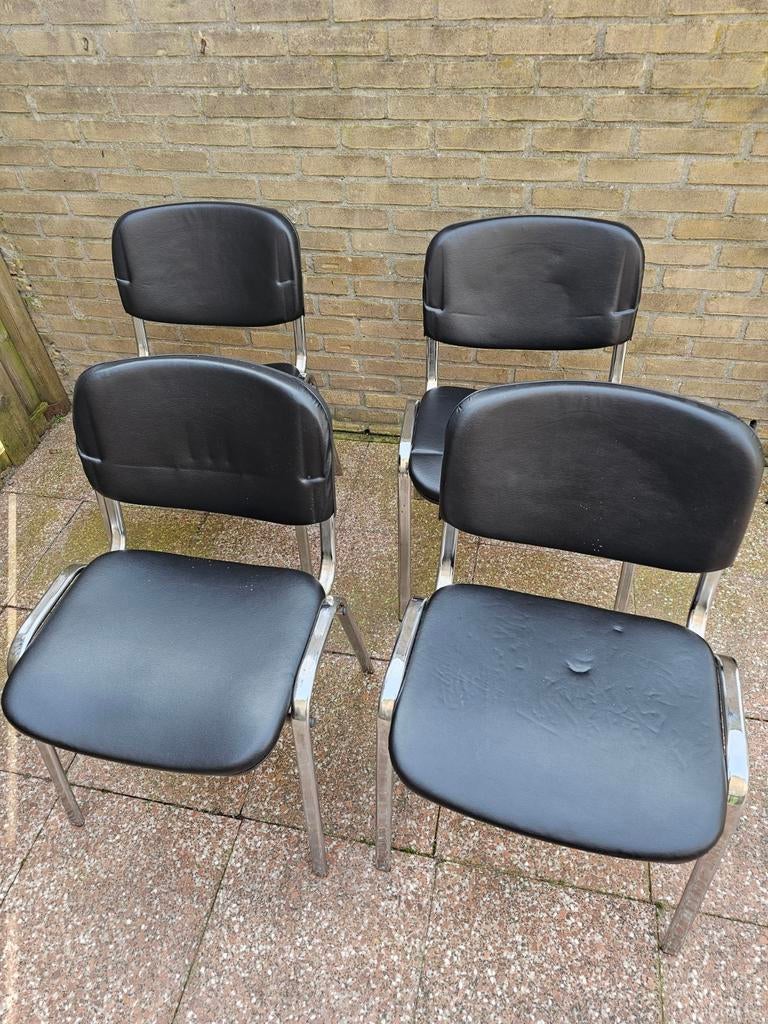6 stapelbare stoelen, zwart met chromen onderstel, Huis en Inrichting, Stoelen, Ophalen