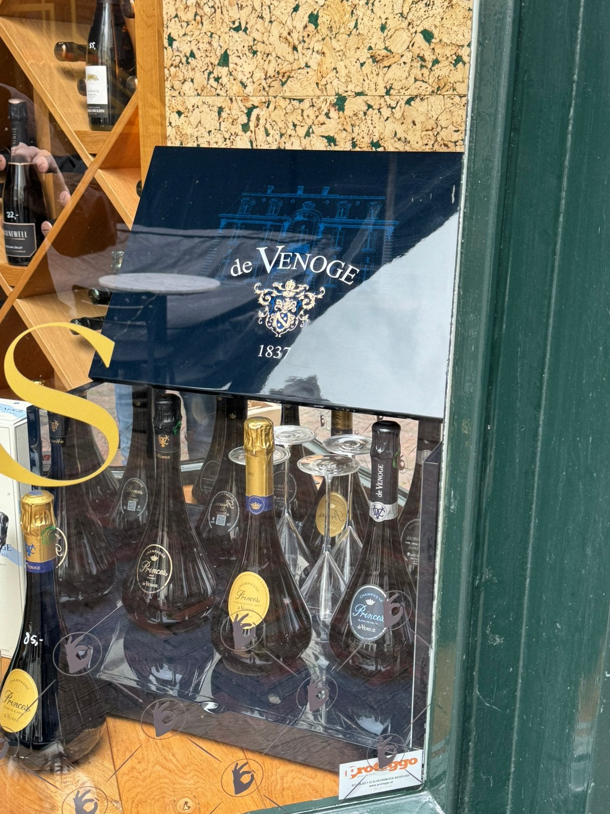 Te koop exclusief Champagne presentatie display (POS), Ophalen, Nieuw