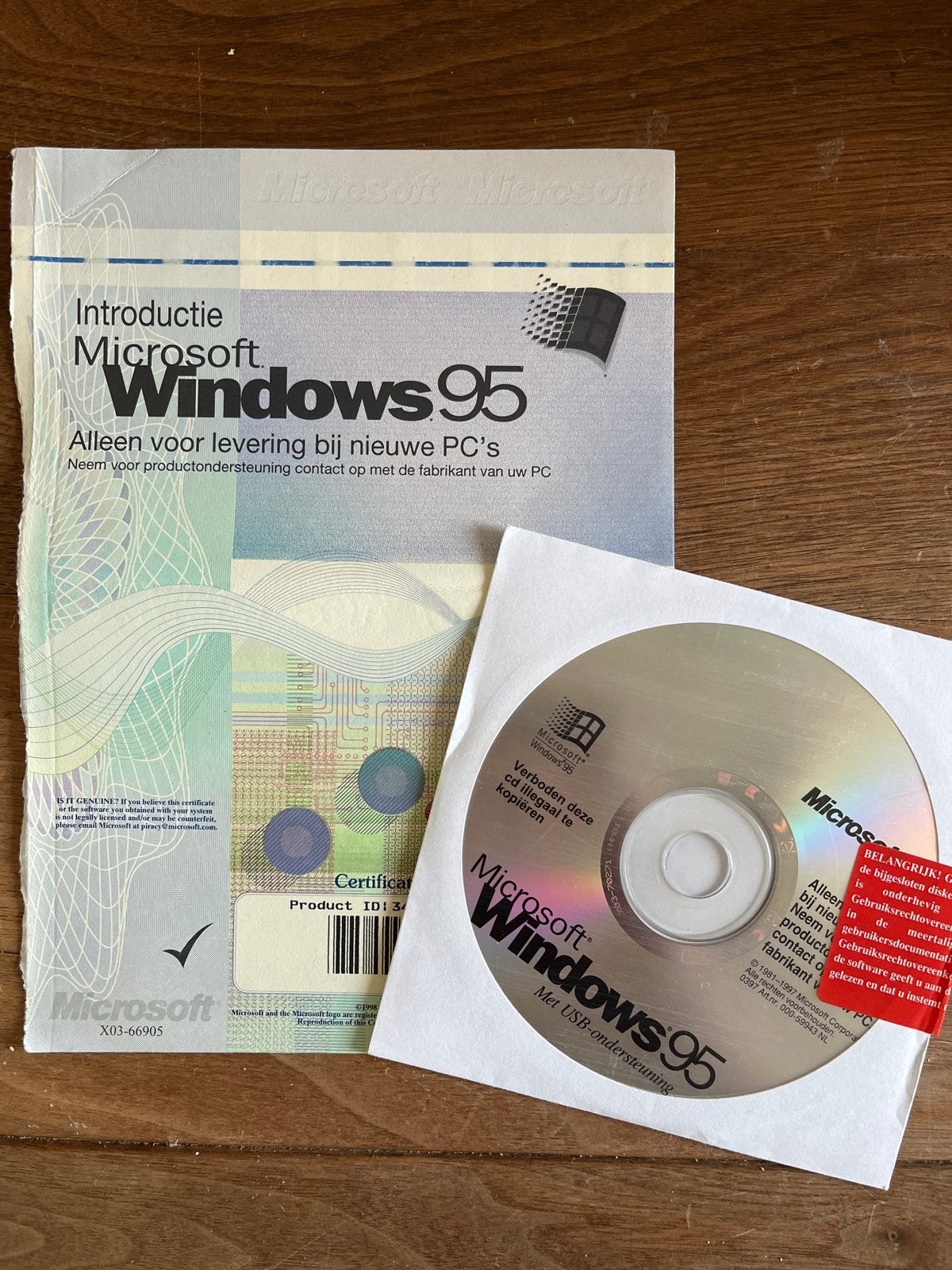 Microsoft Windows 95 met USB-ondersteuning en handleiding, Verzenden, Gebruikt, Windows