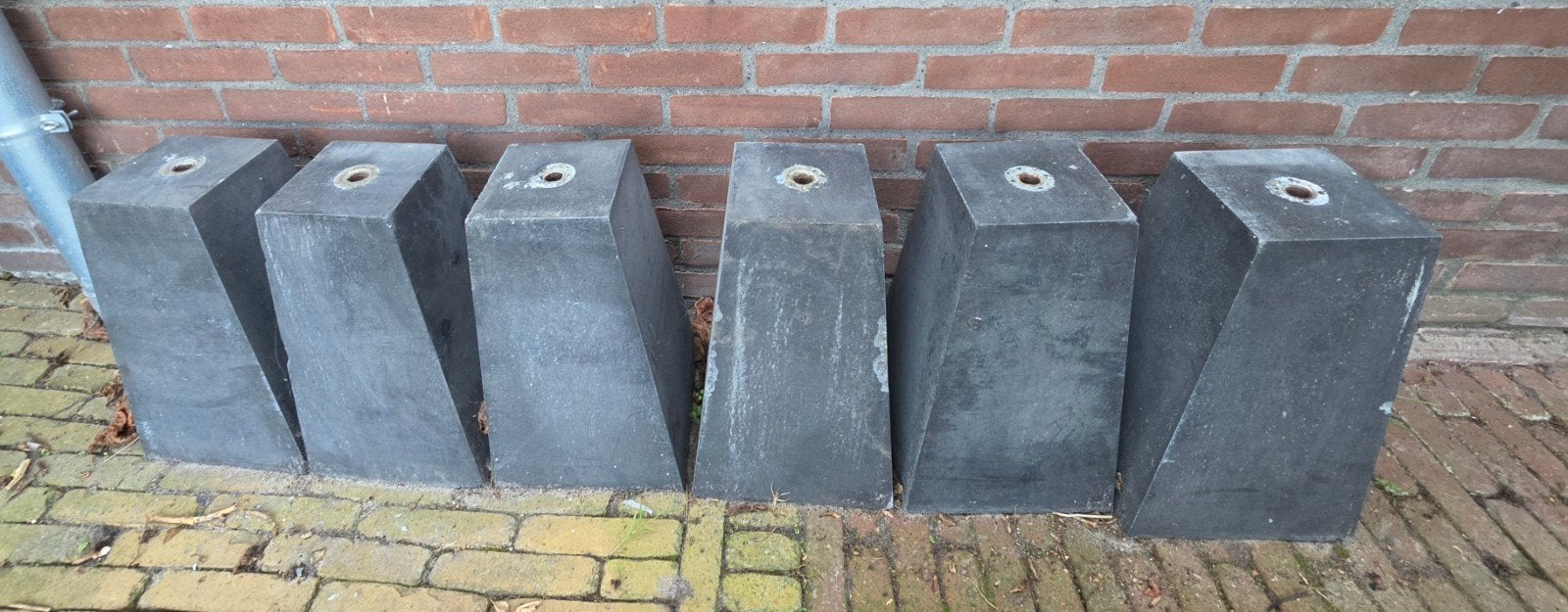 Zes betonnen poeren met stelplaten van 40 cm hoog, Tuin en Terras, Ophalen, Nieuw, Minder dan 180 cm, Overige typen