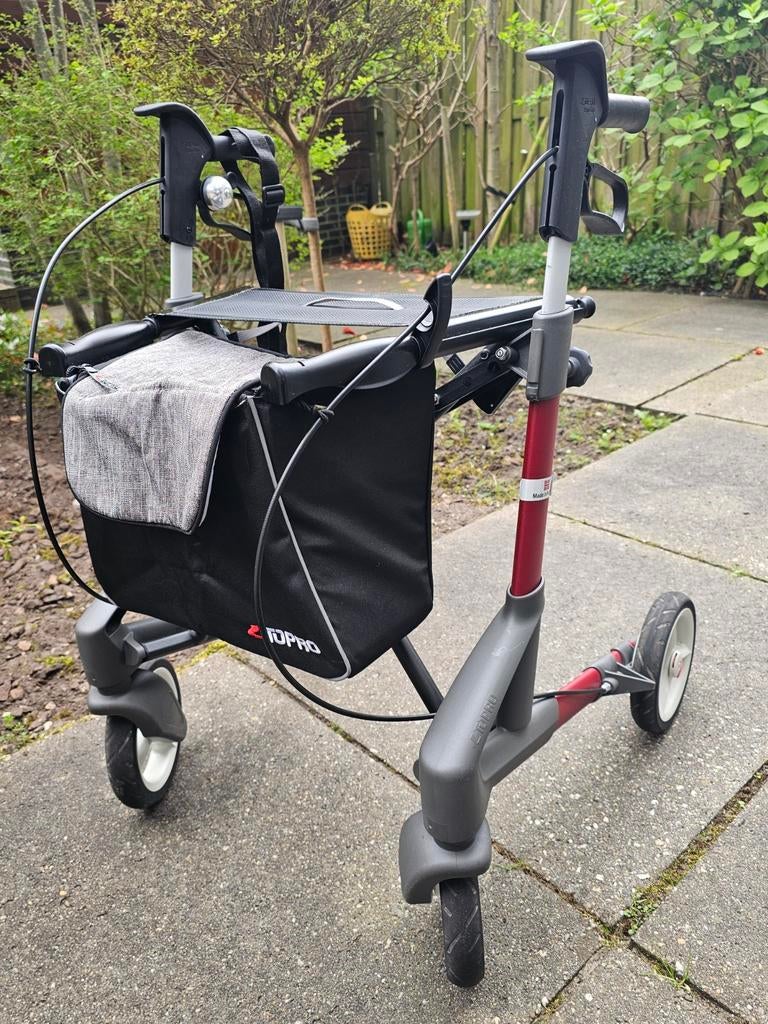 Rollator Topro Troja 5G uit september 2025, Diversen, Rollators, Ophalen, Opvouwbaar, Zo goed als nieuw