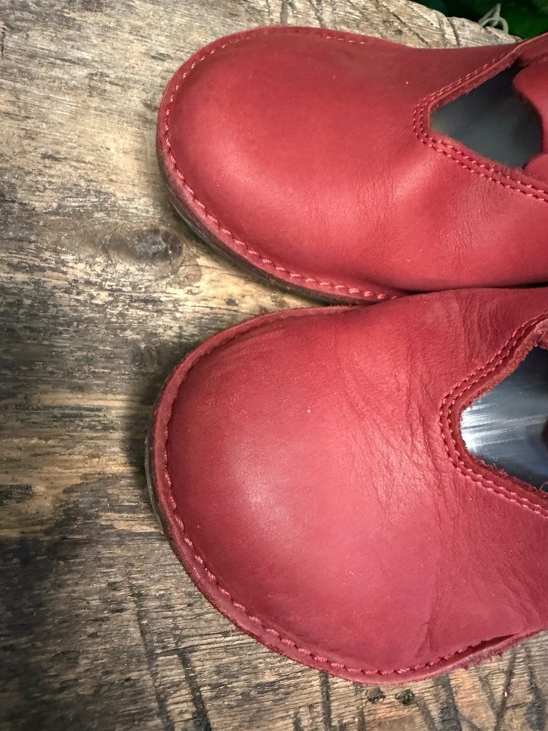 mooie bijna Nieuwe veterschoen loints of holland maat 37, Kleding | Dames, Schoenen, Loints of holland, Nieuw, Sneakers of Gympen