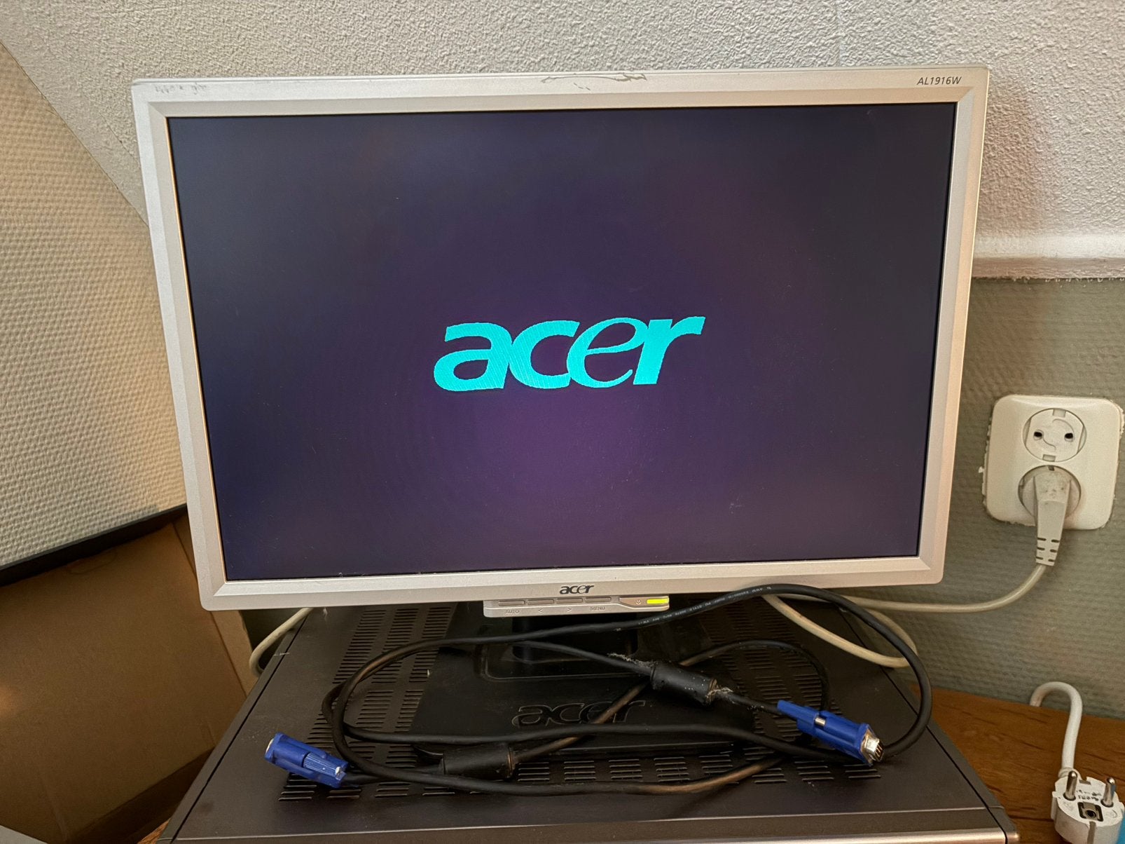 Acer AL1916W Monitor, Ophalen, Kantelbaar, Zo goed als nieuw, VGA