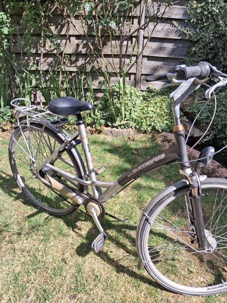 Batavus damesfiets 54 cm – 7 versnellingen, Fietsen en Brommers, Fietsen | Dames | Damesfietsen, Ophalen, Velgrem, Versnellingen