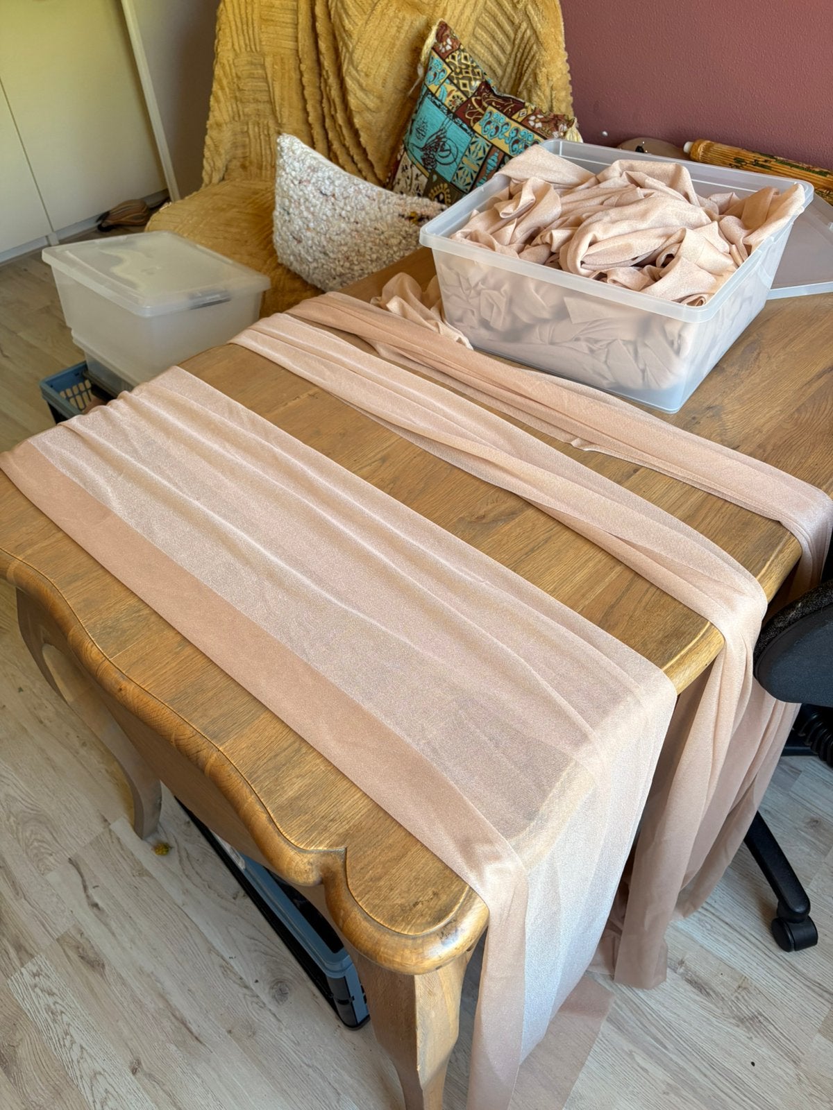 6 drapeerdoeken, tafelloper 5,50/6 meter per stuk. Bruiloft, Ophalen of Verzenden, Gebruikt, Rechthoek