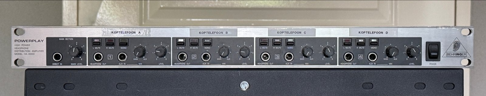 Behringer Powerplay Pro-XL HA4700 Hoofdtelefoonversterker, Muziek en Instrumenten, Ophalen, Gebruikt