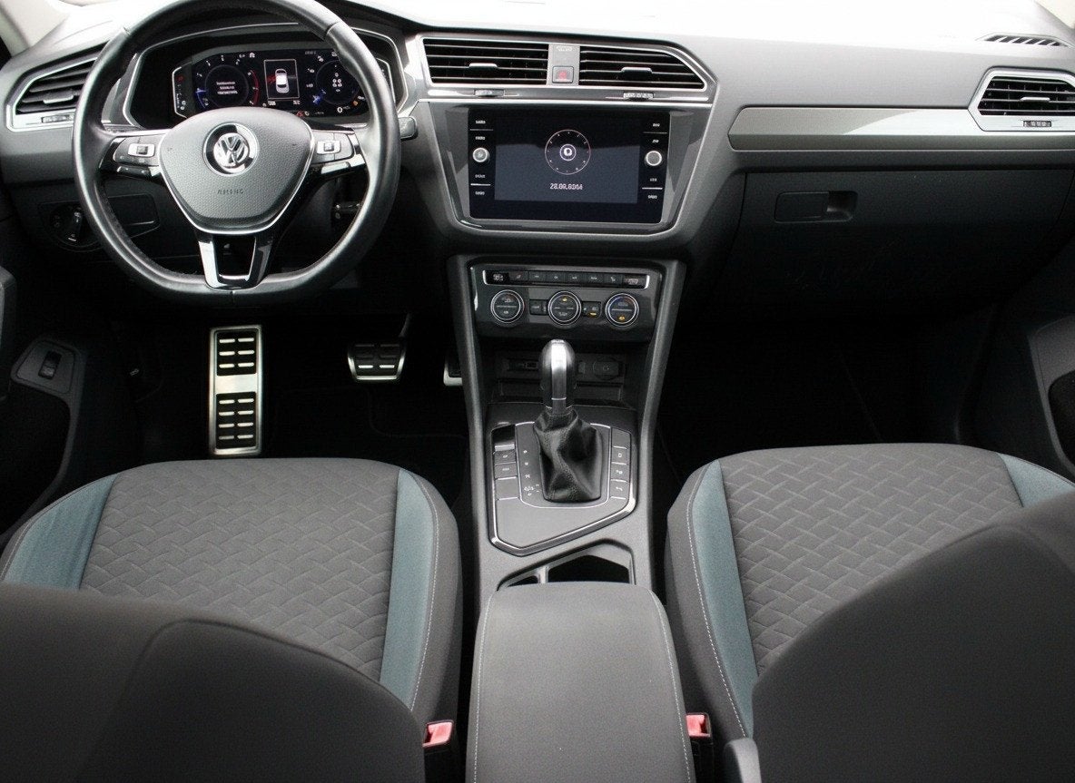 Foto 3 van Volkswagen TIGUAN 1.5 TSI ACT IQ I VIRTUAL I CARPPLAY I PANO
