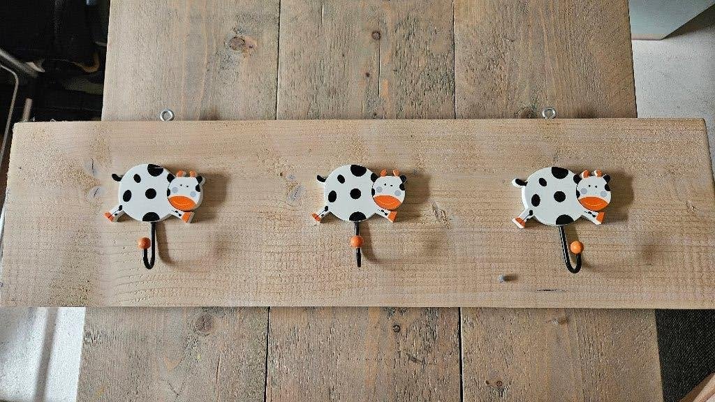 kapstok voor kinderkamer, Ophalen, Zo goed als nieuw, Kapstokje