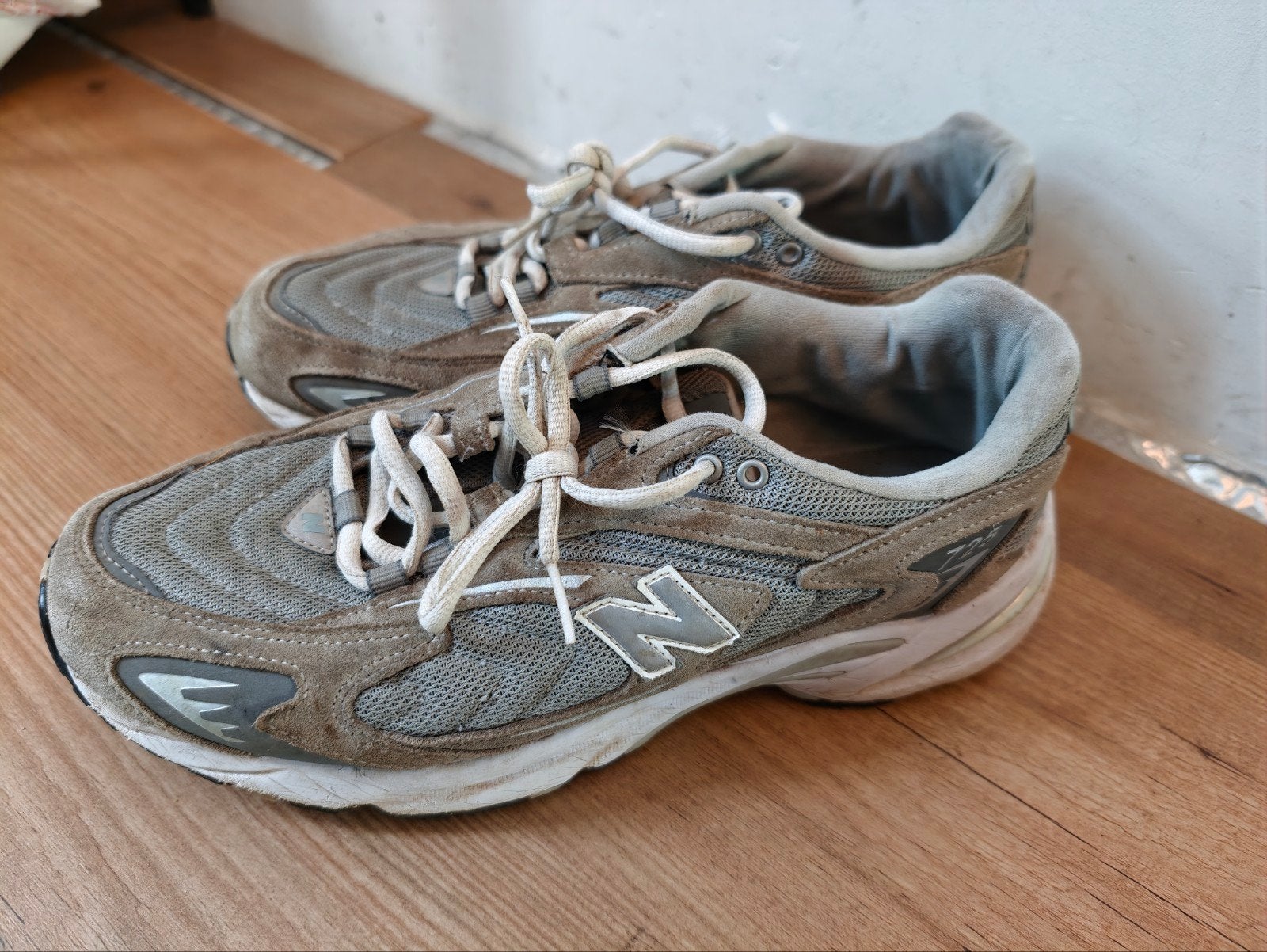 New Balance schoenen mt 44, Ophalen of Verzenden, Gedragen