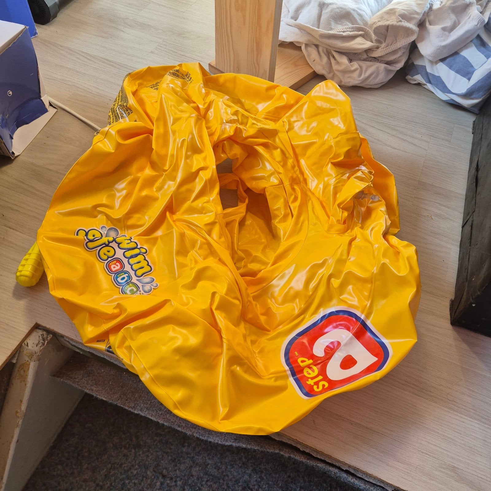 Gele opblaasbare zwemband voor kinderen, Ophalen, Gebruikt