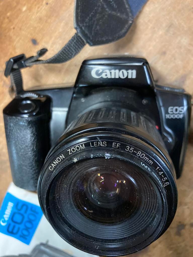 Canon 1000f, Audio, Tv en Foto, Fotocamera's Analoog, Ophalen of Verzenden, Zo goed als nieuw, Spiegelreflex, Canon