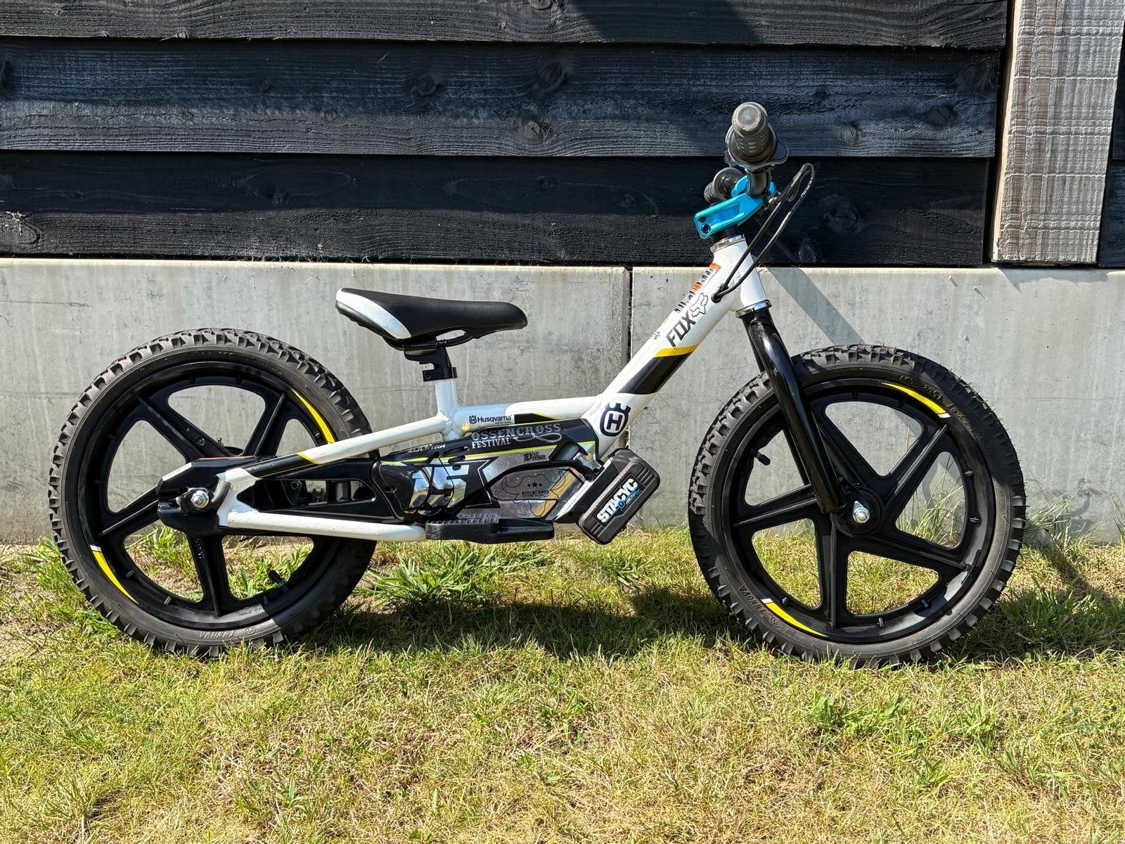 Husqvarna STACYC 16 elektrische loopfiets, Ophalen, Zo goed als nieuw, Velgrem, 16 tot 20 inch