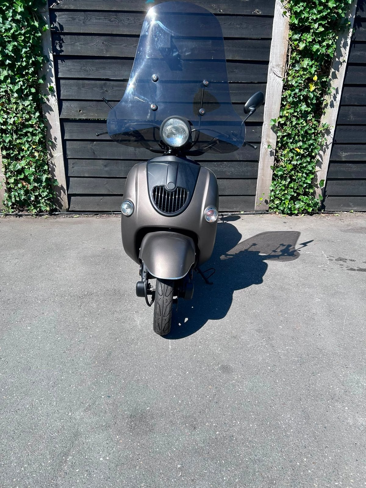 La Souris scooter uit 2023 met slechts 2600 km, Fietsen en Brommers, Ophalen, Zo goed als nieuw, Benzine, Overige merken