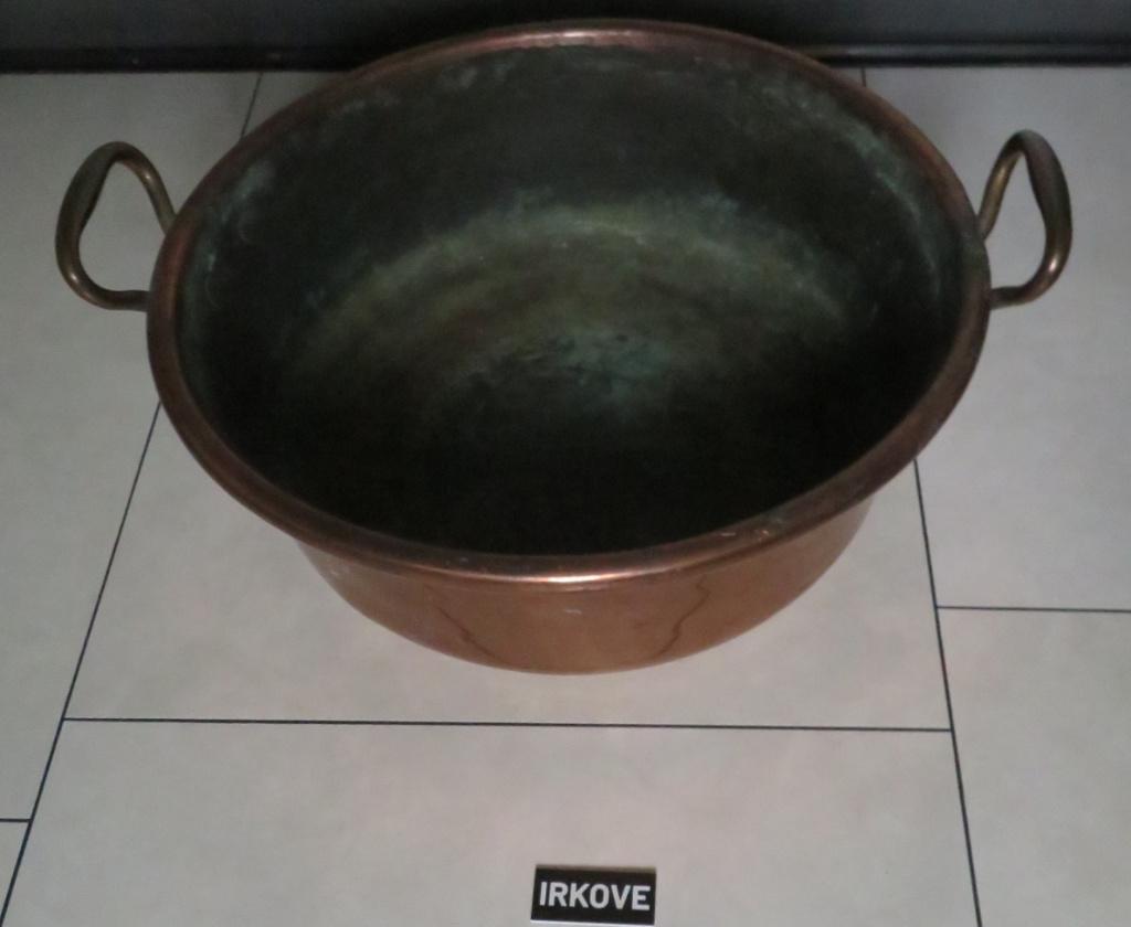 GROTE KOPEREN SCHAAL OF POT * Antiek *, Antiek en Kunst, Antiek | Koper en Brons, Verzenden