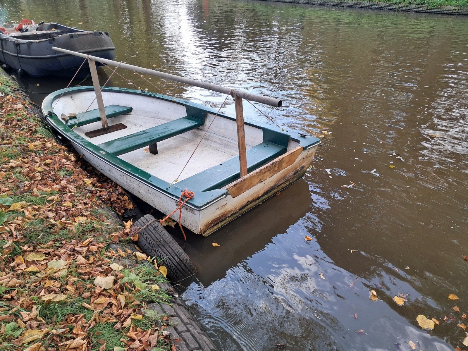 roeibootje met fluistermotor en 2 accu's, Watersport en Boten, Ophalen, Gebruikt