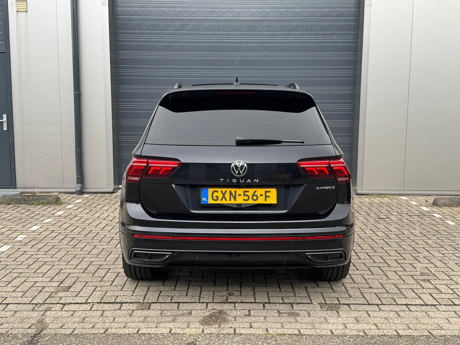 Foto 9 van Volkswagen Tiguan 1.4 TSI eHybrid R-line PANO / HUD / VOL