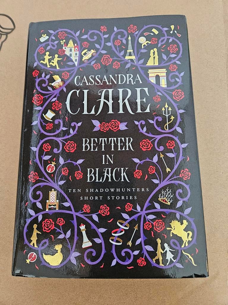 Cassandra Clare - Better in Black (Shadowhunters), Ophalen of Verzenden, Zo goed als nieuw, Cassandra Clare, Amerika