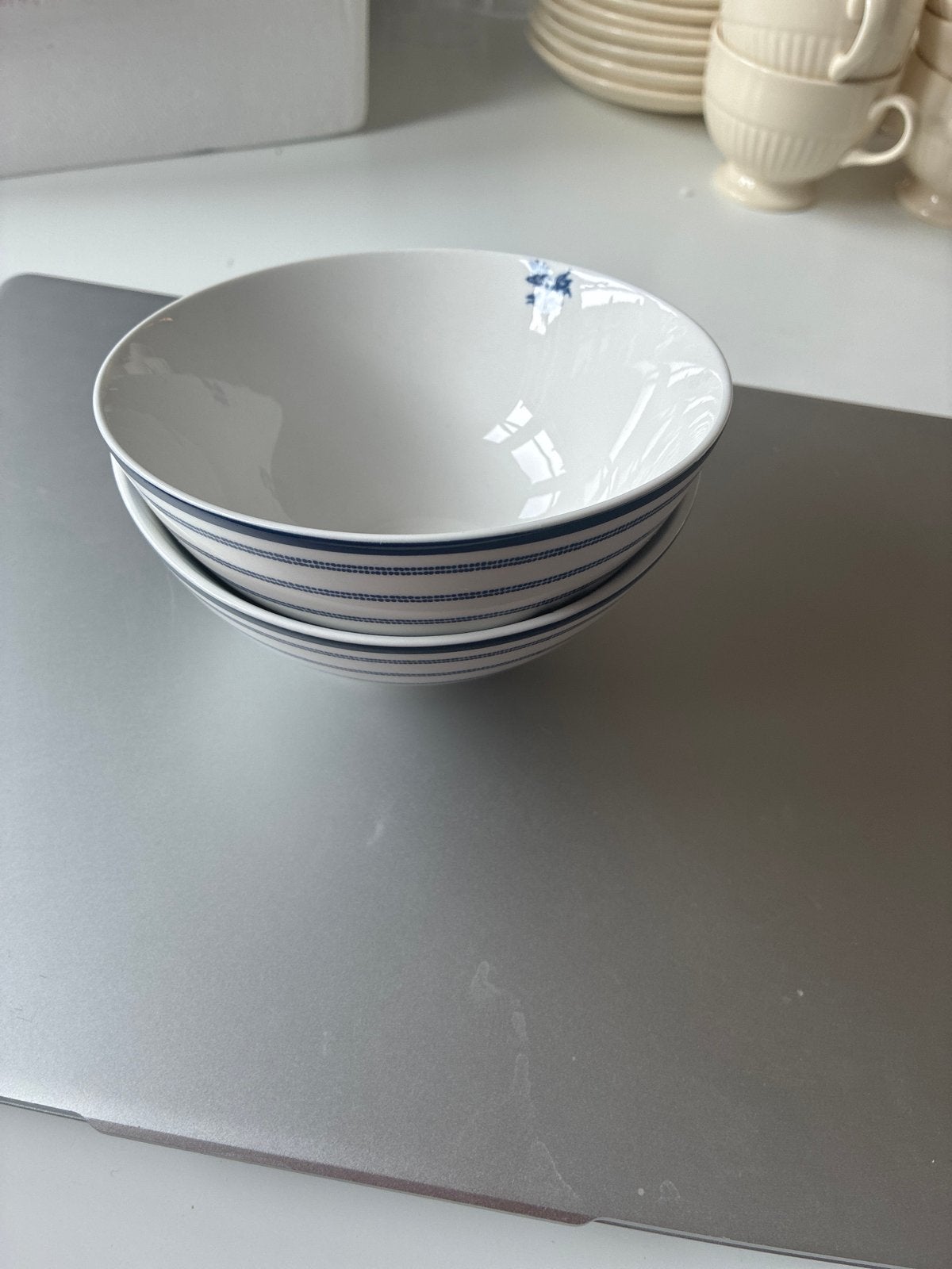 Laura Ashley Blueprint Collectables Kommen - Set van 2, Huis en Inrichting, Keuken | Servies, Overige merken, Keramiek, Ophalen of Verzenden