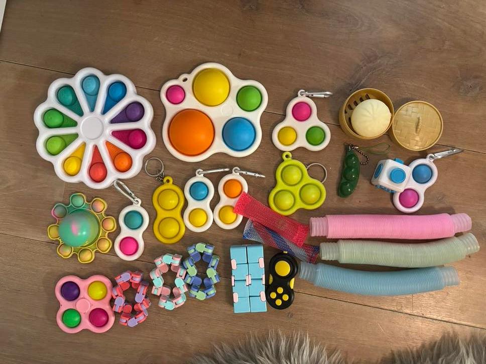 Grote collectie fidget toys - Pop-its, infinity cube & meer, Kinderen en Baby's, Speelgoed | Overig, Gebruikt, Jongen of Meisje