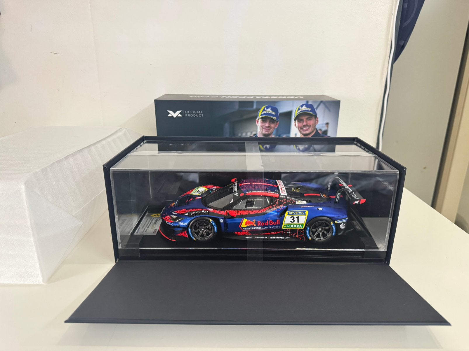 Max Verstappen Looksmart Ferrari 296 GT3 1:18 Nürburgring, Ophalen of Verzenden, Nieuw, Auto, Overige merken