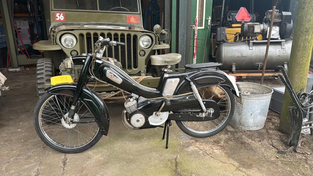 Klassieke zwarte Mobylette brommer - Prachtige oldtimer, Fietsen en Brommers, Ophalen, Maximaal 45 km/u, Overige merken