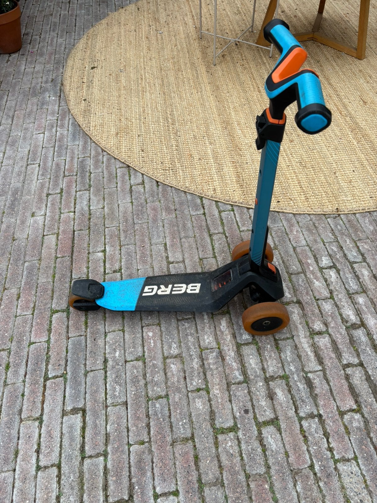 Berg Step, Ophalen, Zo goed als nieuw, Gewone step