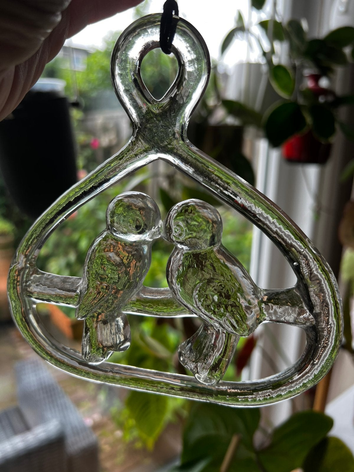 Vintage Kosta Boda Raamhanger Suncatcher Bird Lovers Vallien, Ophalen of Verzenden, Object, Glas