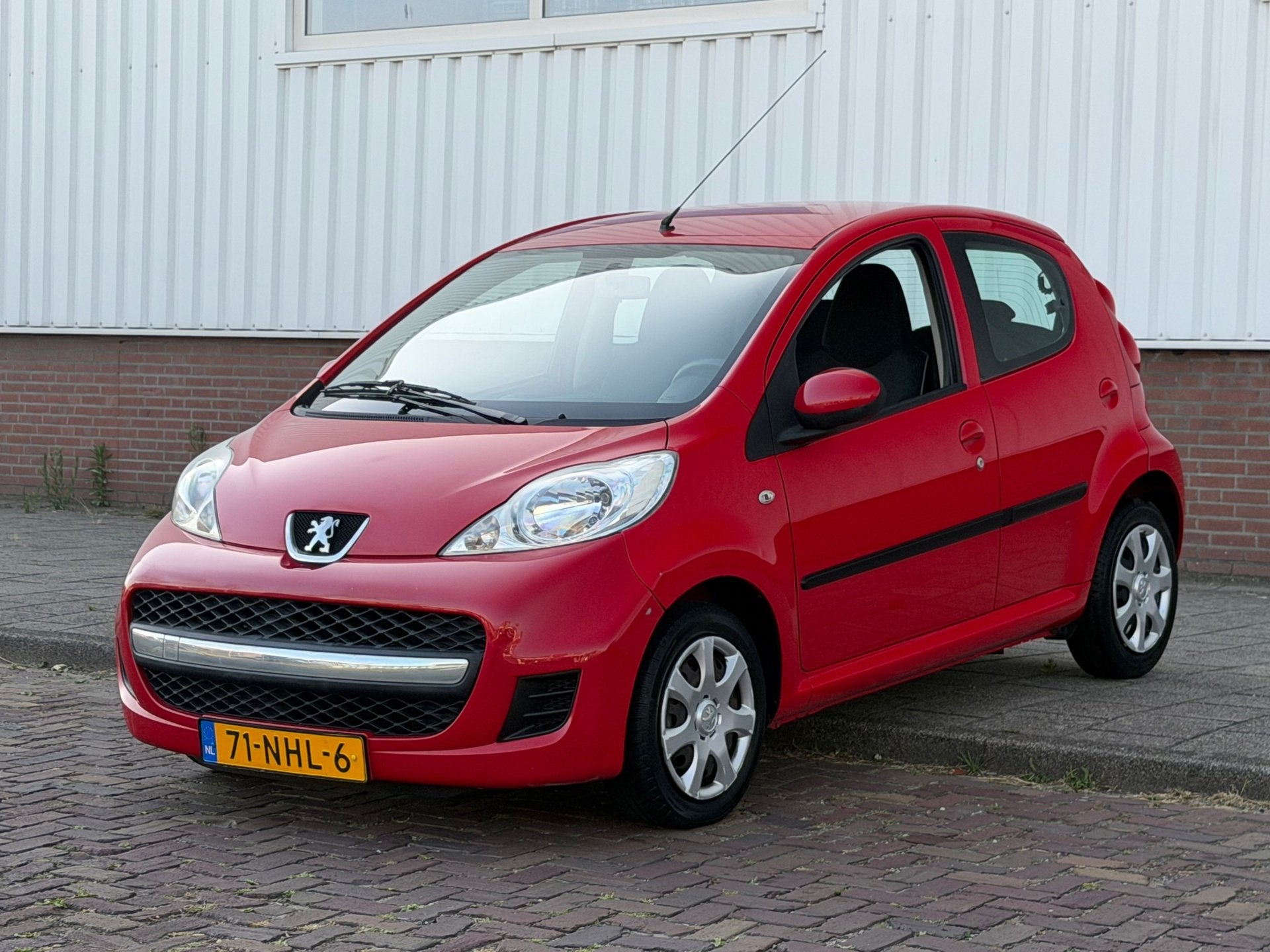 Peugeot 107 1.0-12V XS NL Auto Nap, Voorwielaandrijving, Gebruikt, 4 stoelen, 68 pk