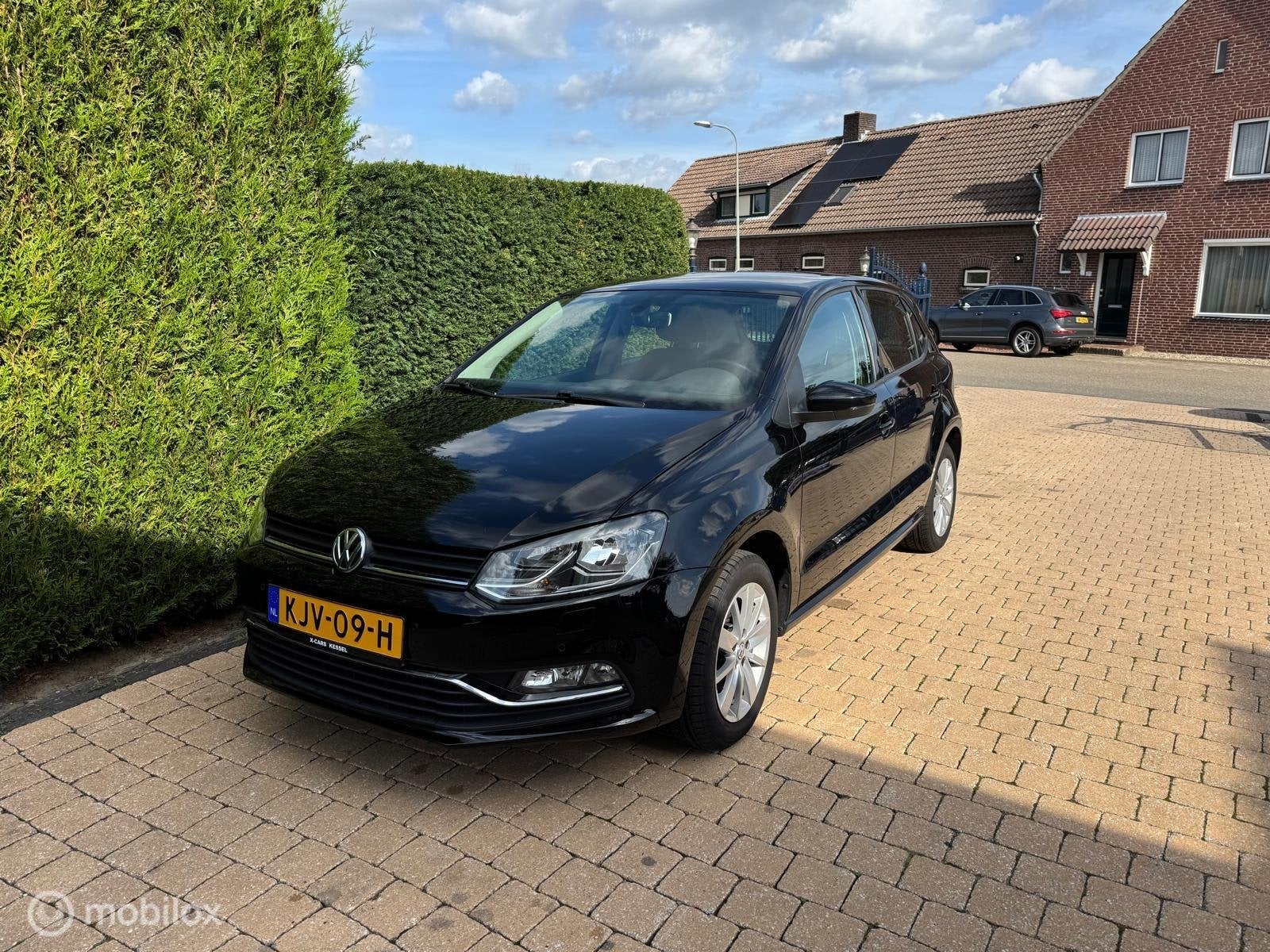 Volkswagen Polo 1.2 TSI Highline BOM VOL OPTIES, Stof, Gebruikt, 4 cilinders, Zwart