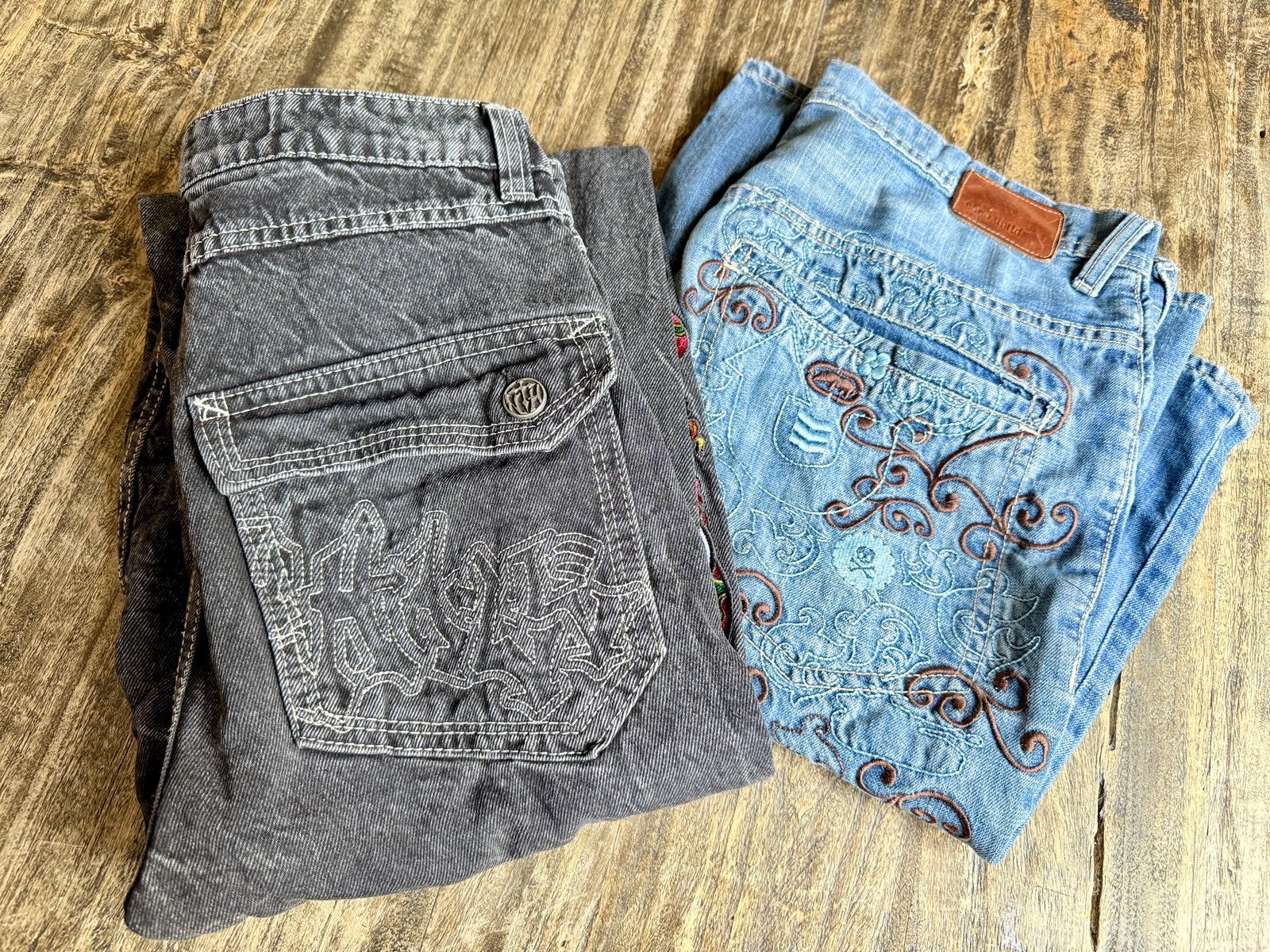 Blue Tomato broek maat 30 en bermuda shorts baggy maat 34, Ophalen of Verzenden, Zo goed als nieuw, Blauw, W30 - W32 (confectie 38/40)