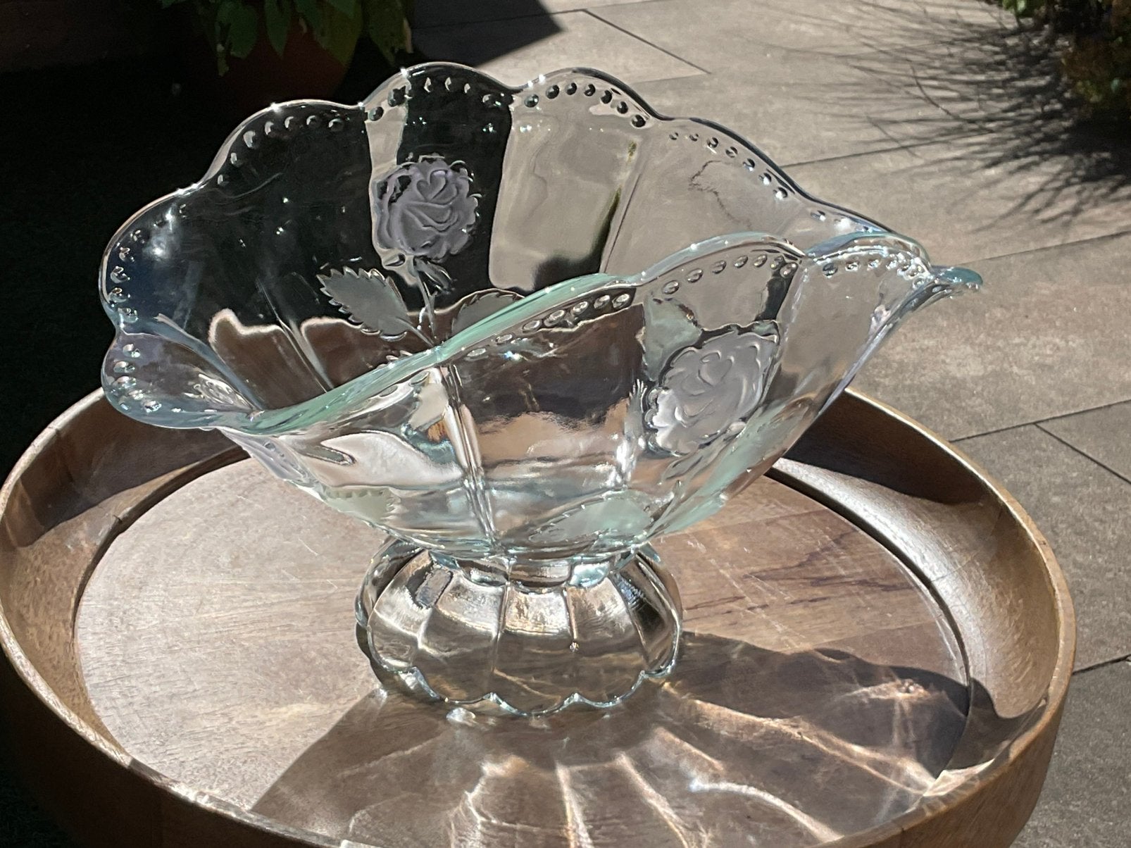 Vintage fruitschaal glas met gekleurde bloem, Ophalen of Verzenden, Zo goed als nieuw