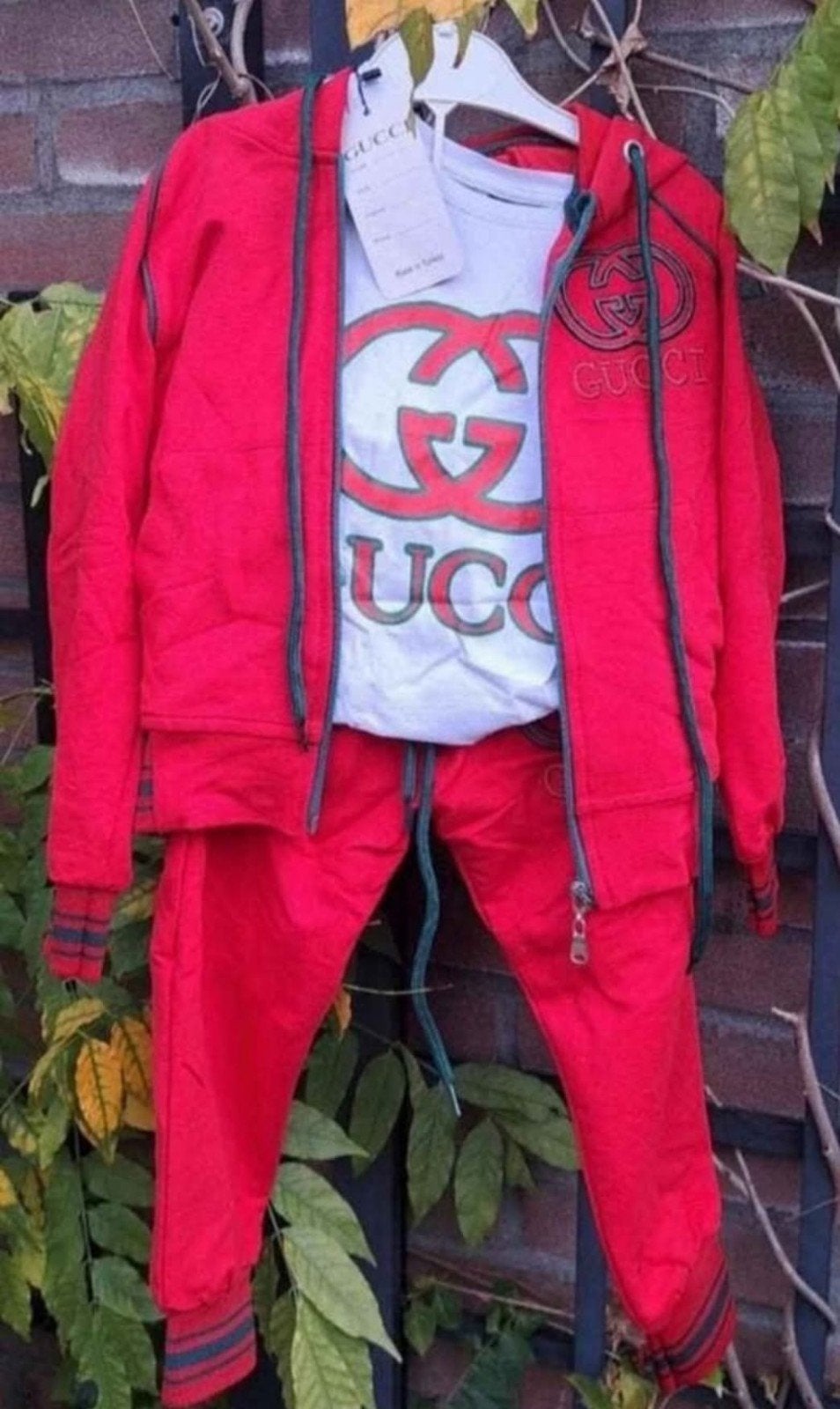 kinderpakje/kinderkleding/trainigspakje/gucci, Verzenden, Nieuw, Jongetje of Meisje
