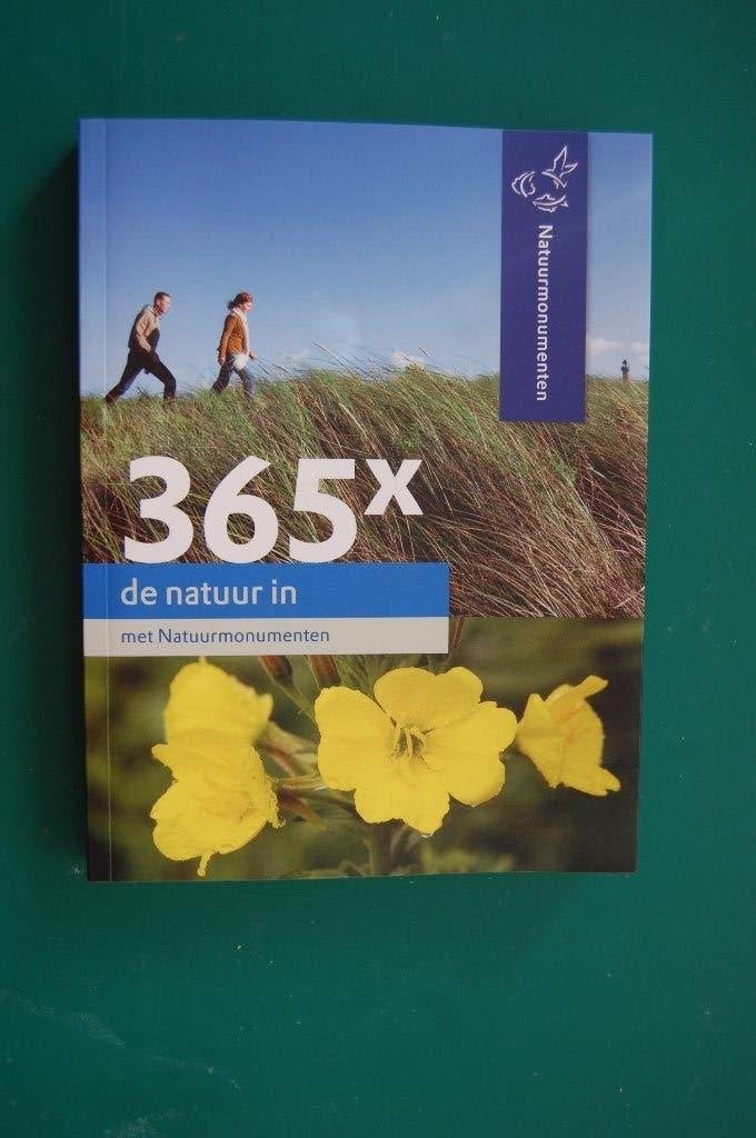 365 X De NATUUR IN, Ophalen of Verzenden, Zo goed als nieuw