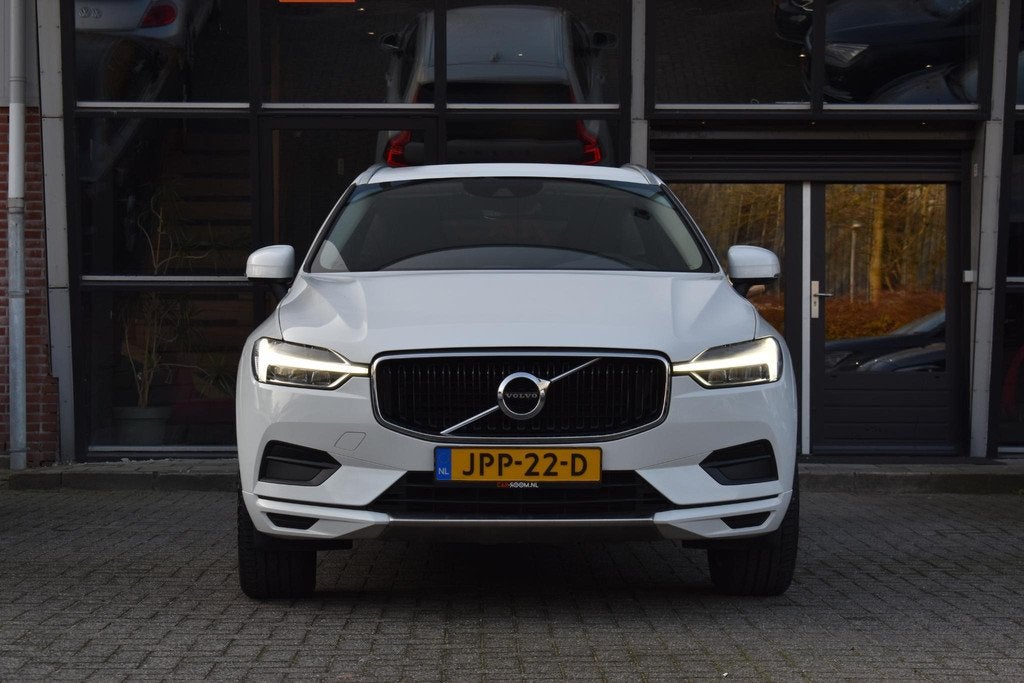 Volvo XC60 2.0 B5 Inscription Lane AUT Trekhaak, 15 km/l, Gebruikt, 4 cilinders, Wit