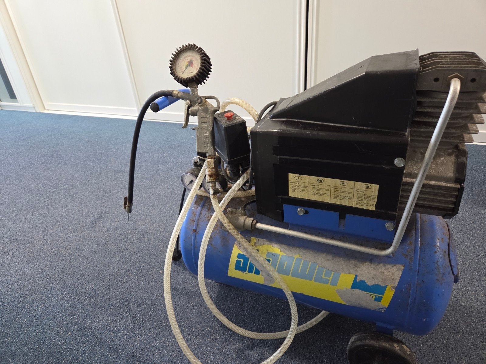 Compressor - Airpower, Ophalen, Gebruikt, Airpower, Minder dan 200 liter/min