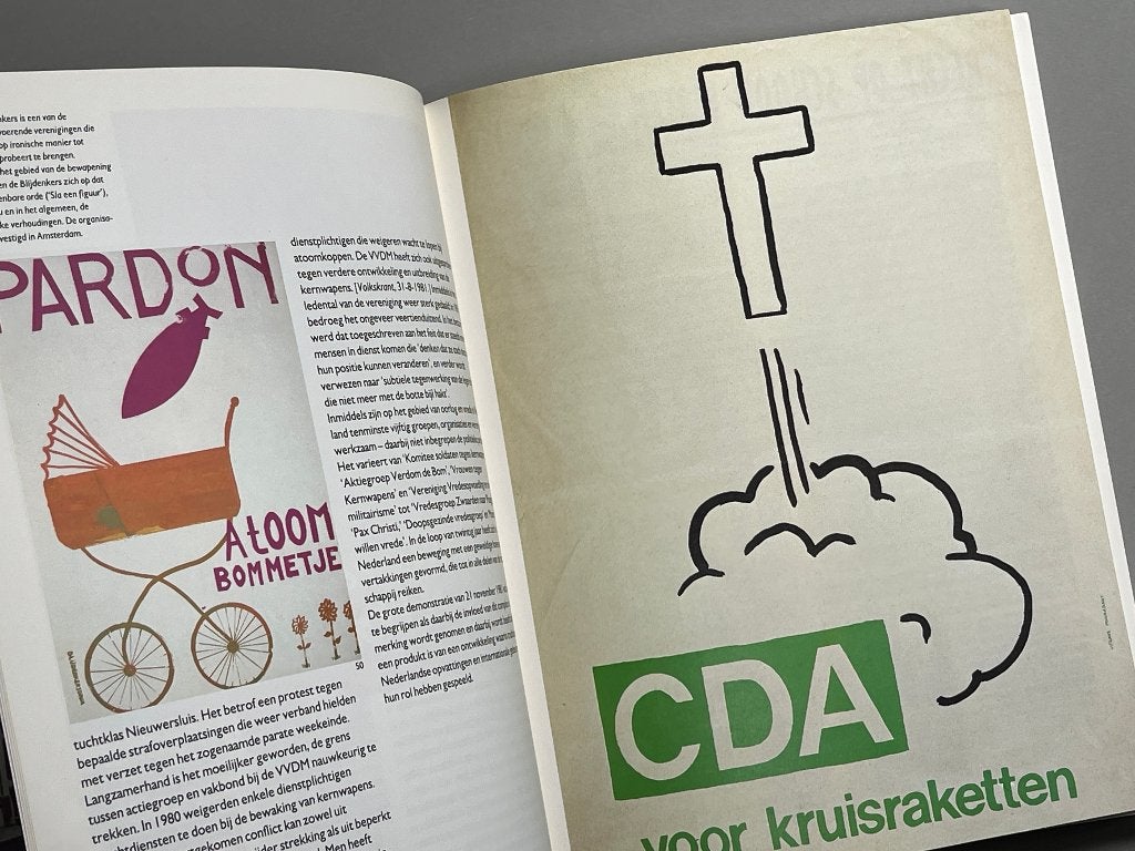 Een teken aan de wand album van de Nederlandse samenleving, Boeken, Ophalen of Verzenden, Zo goed als nieuw, Grafische vormgeving