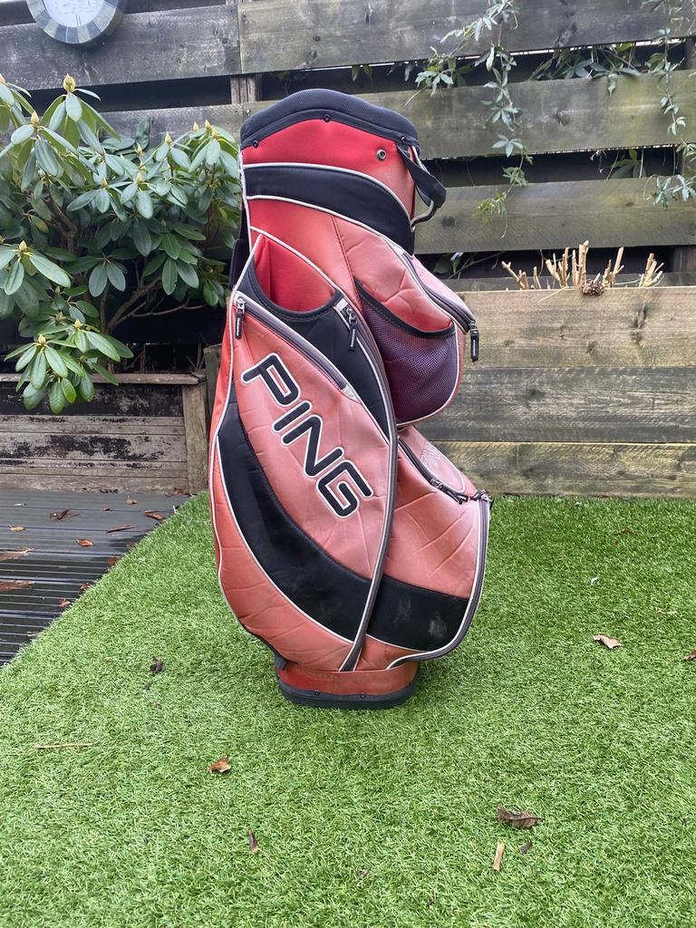 Ping Frontier LT golftas met regenhoes voor de golfclubs, Sport en Fitness, Golf, Ophalen of Verzenden, Gebruikt, Tas, Ping