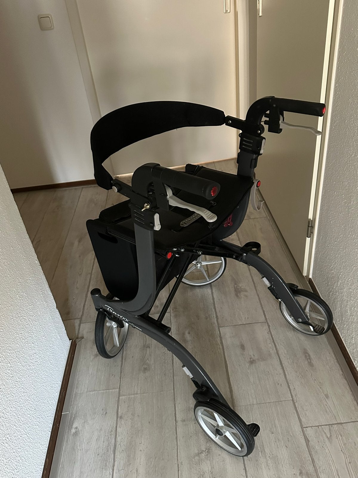 Rollator Travixx by mediopoint, Diversen, Ophalen, Opvouwbaar, Zo goed als nieuw