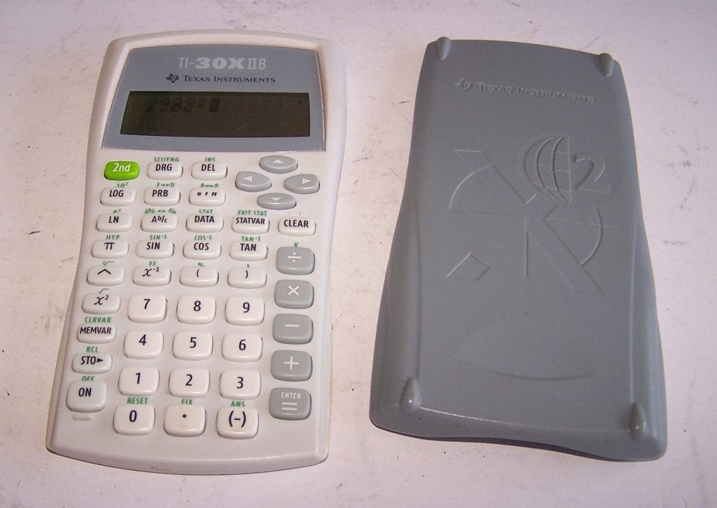 Texas Instruments TI -30XIIB Wetenschappelijke rekenmachine., Diversen, Rekenmachines, Ophalen of Verzenden, Grafische rekenmachine