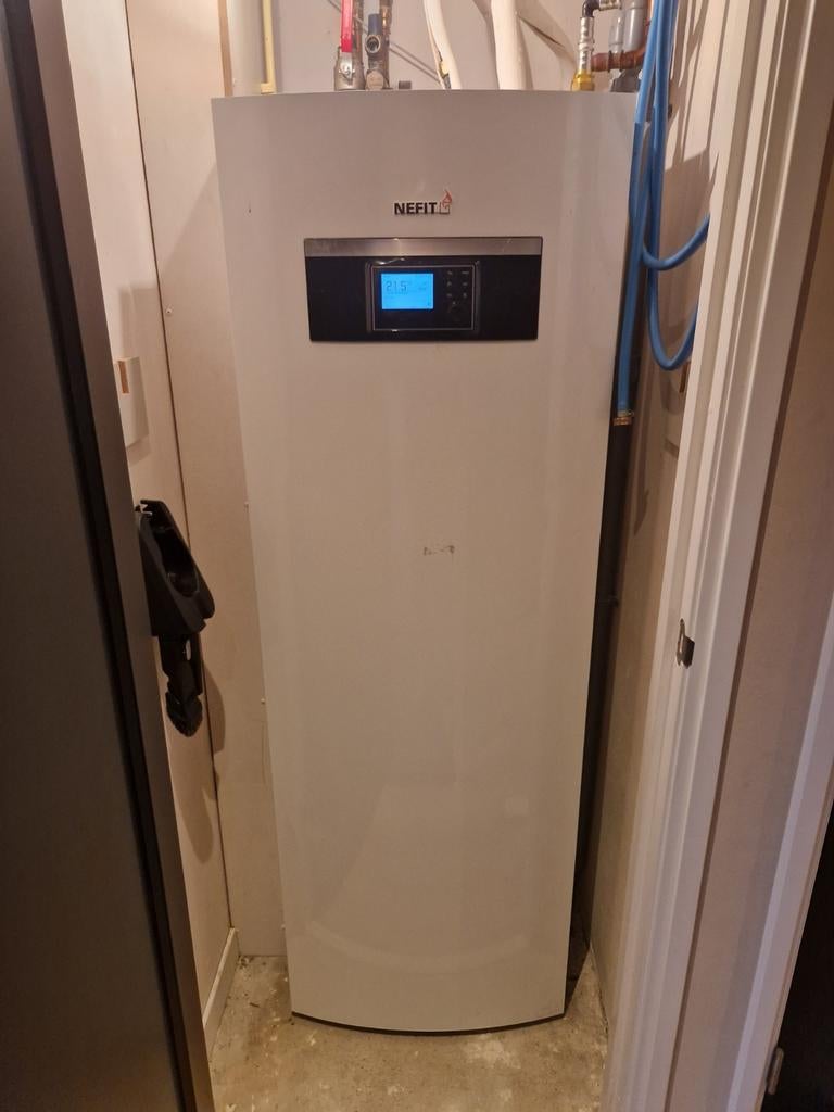 Nefit EnviLine Split warmtepomp met thermostaat, Doe-het-zelf en Verbouw, Thermostaten, Ophalen