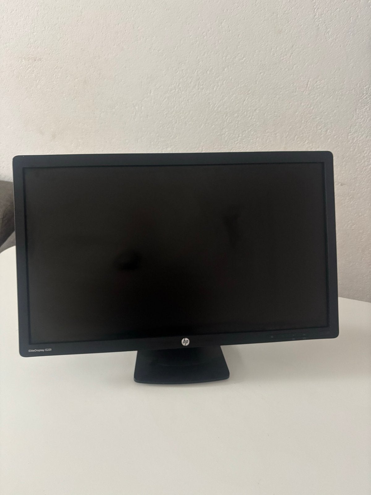 HP EliteDisplay E231 Monitor - Full HD, Kantelbaar, Computers en Software, Gebruikt, Kantelbaar, Full HD, Ophalen of Verzenden
