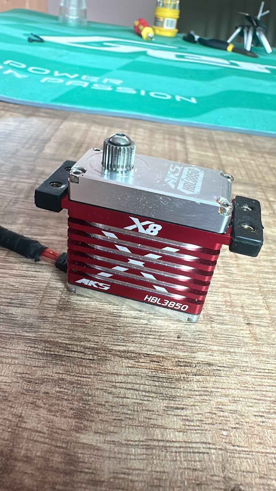 5x MKS HBL3850 X8 Servos, Overige merken, Ophalen of Verzenden, Zo goed als nieuw, Groter dan 1:72