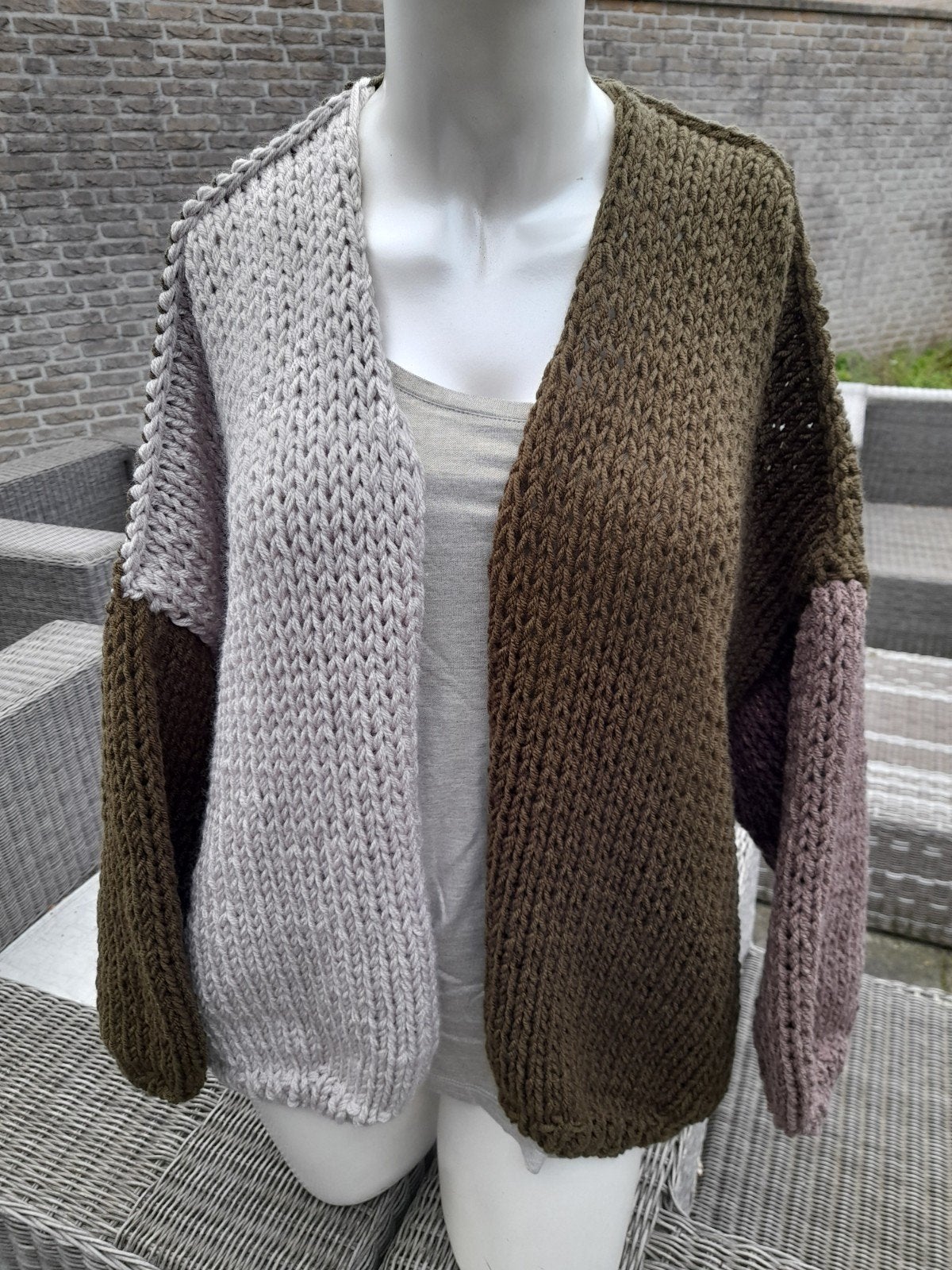 Nieuw handgebreid oversized vest model Bernadette, Ophalen of Verzenden, Nieuw