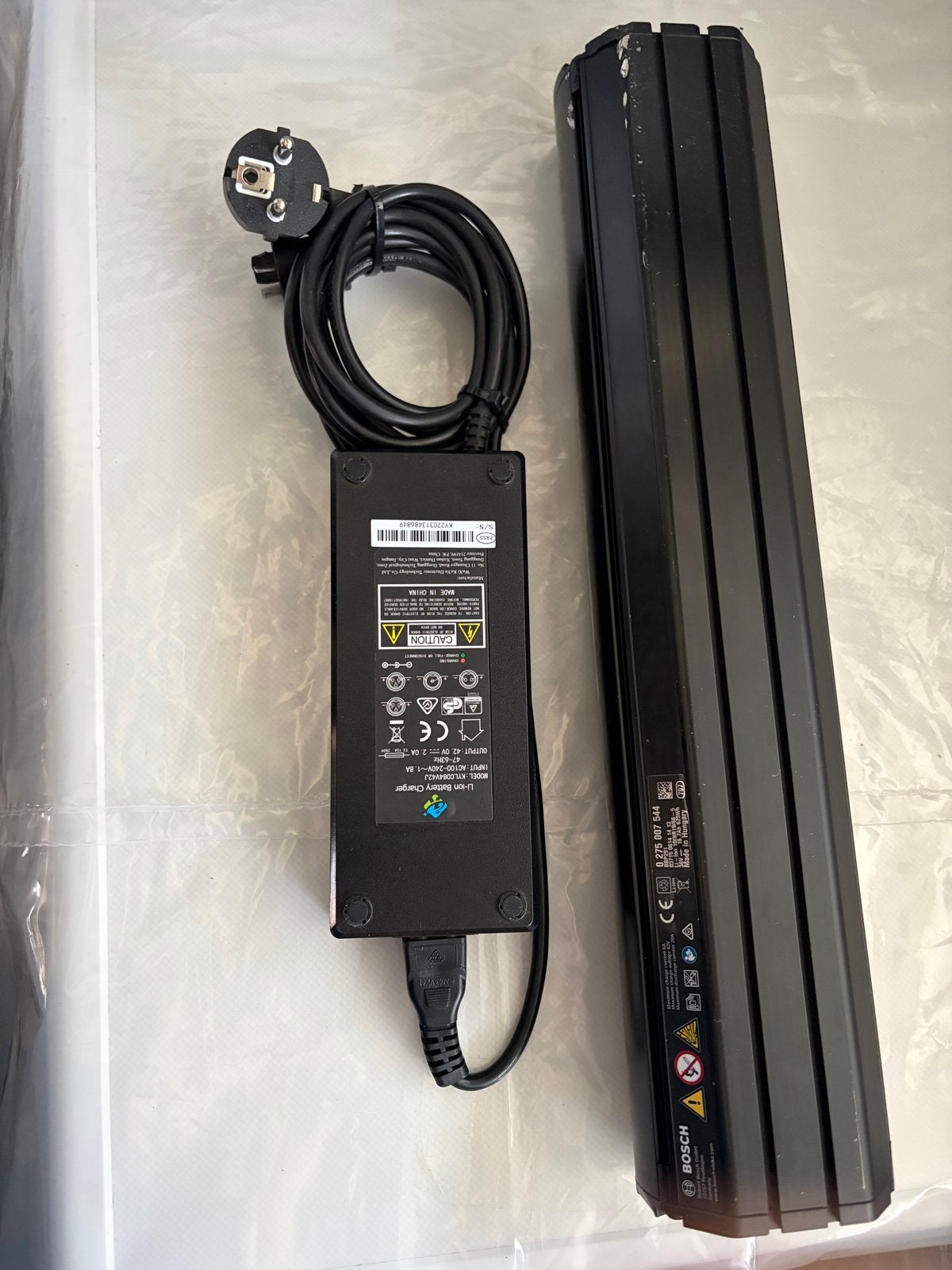 Bosch PowerTube 625 accu met oplader, Ophalen of Verzenden, Gebruikt