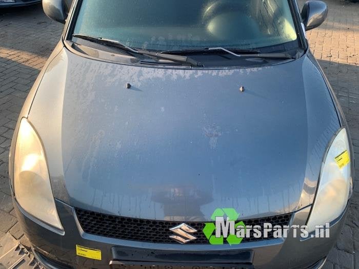 Motorkap van een Suzuki Swift, Auto-onderdelen, Carrosserie en Plaatwerk, Gebruikt, -, -, Ophalen of Verzenden