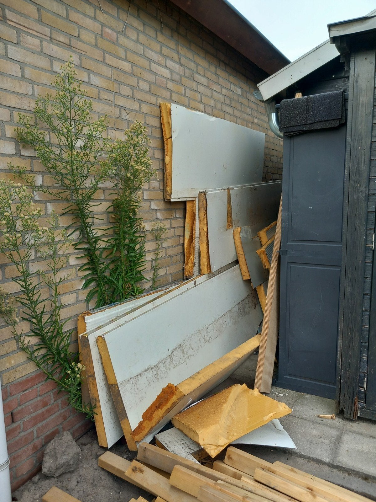 Gratis af te halen gebruikte sandwichpanelen voor isolatie, Doe-het-zelf en Verbouw, Isolatie en Afdichting, Ophalen, 4 tot 8 cm
